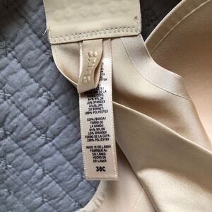 SKIMS Ultimate Nipple Bra 36C EUC